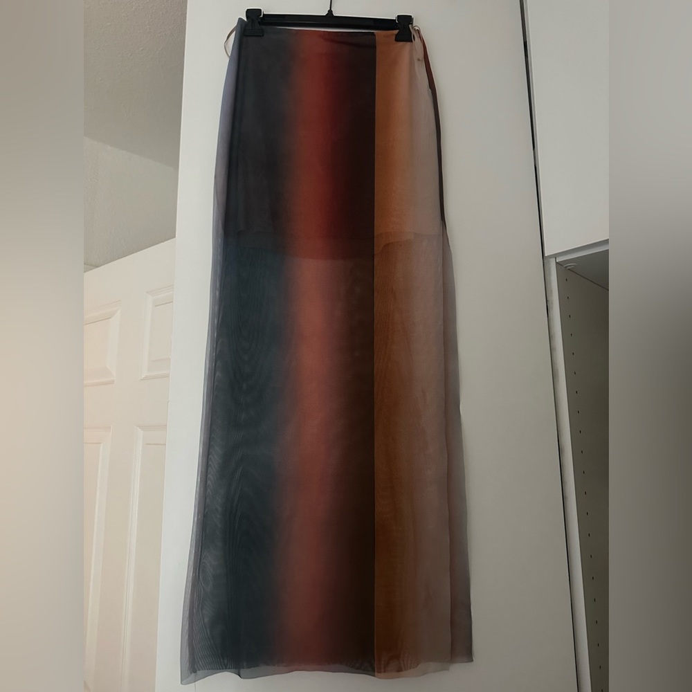 Gorgeous mesh bec & bridge skirt